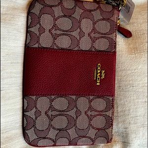 Wristlet